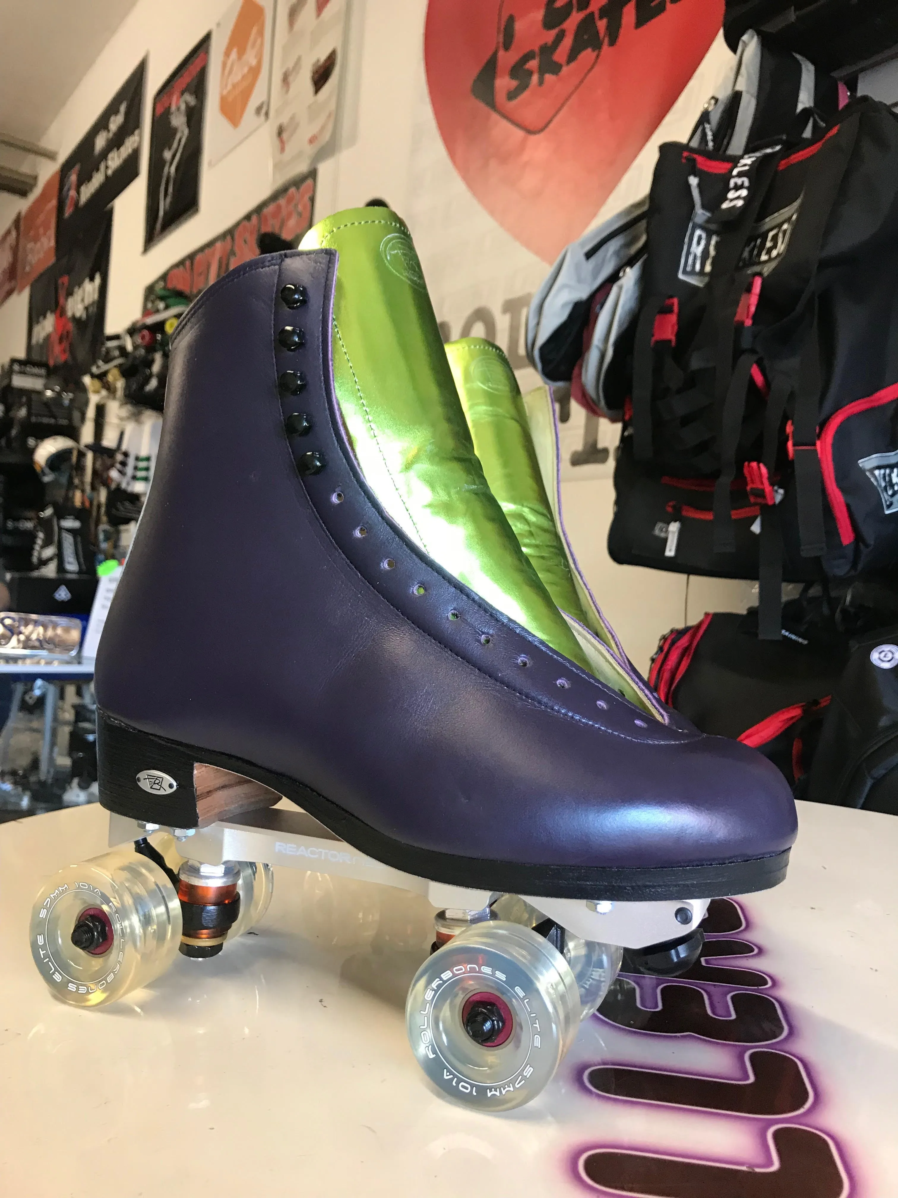 297 boot by Riedell