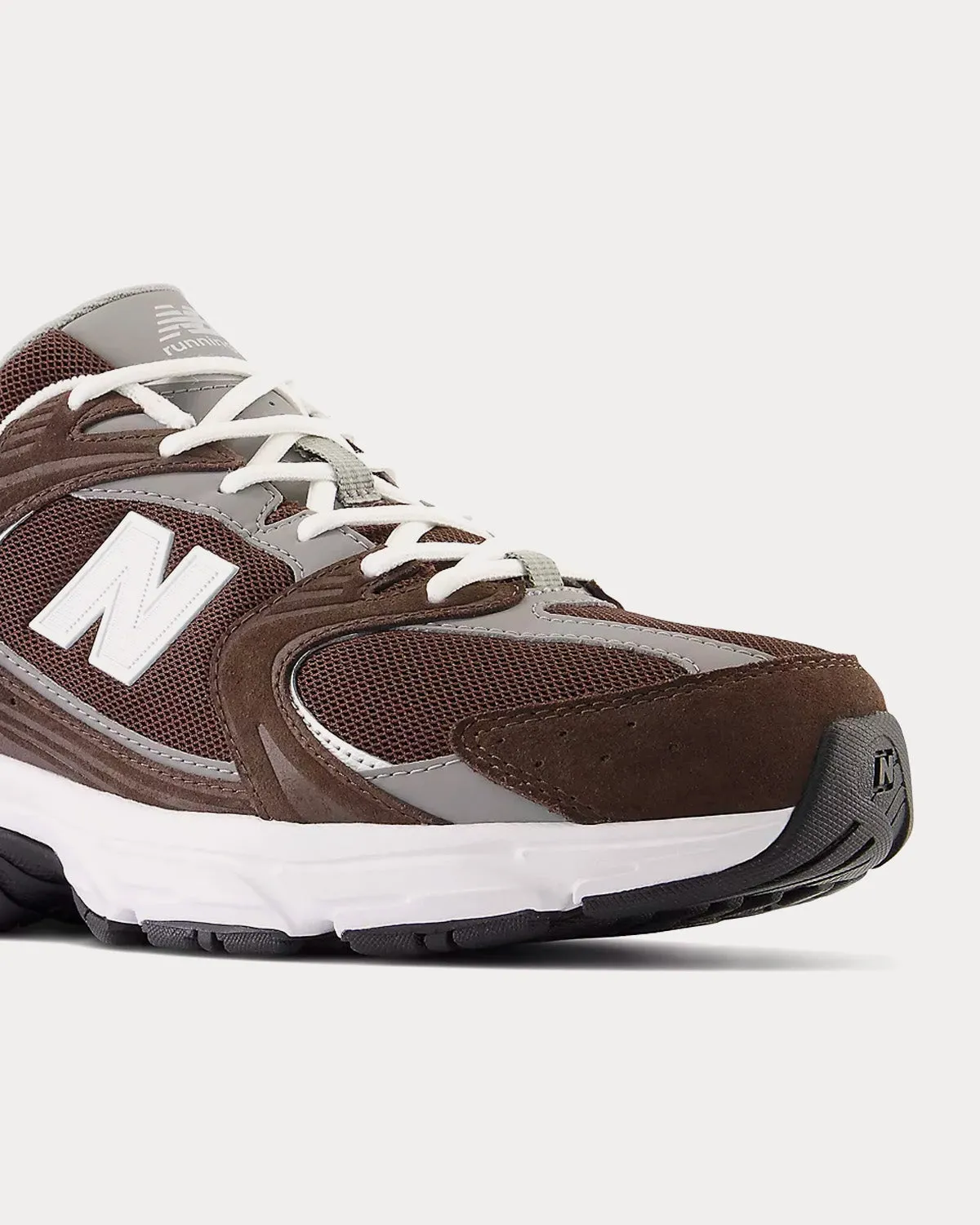 530 Rich Earth / Shadow Grey / Silver Metallic Low Top Sneakers