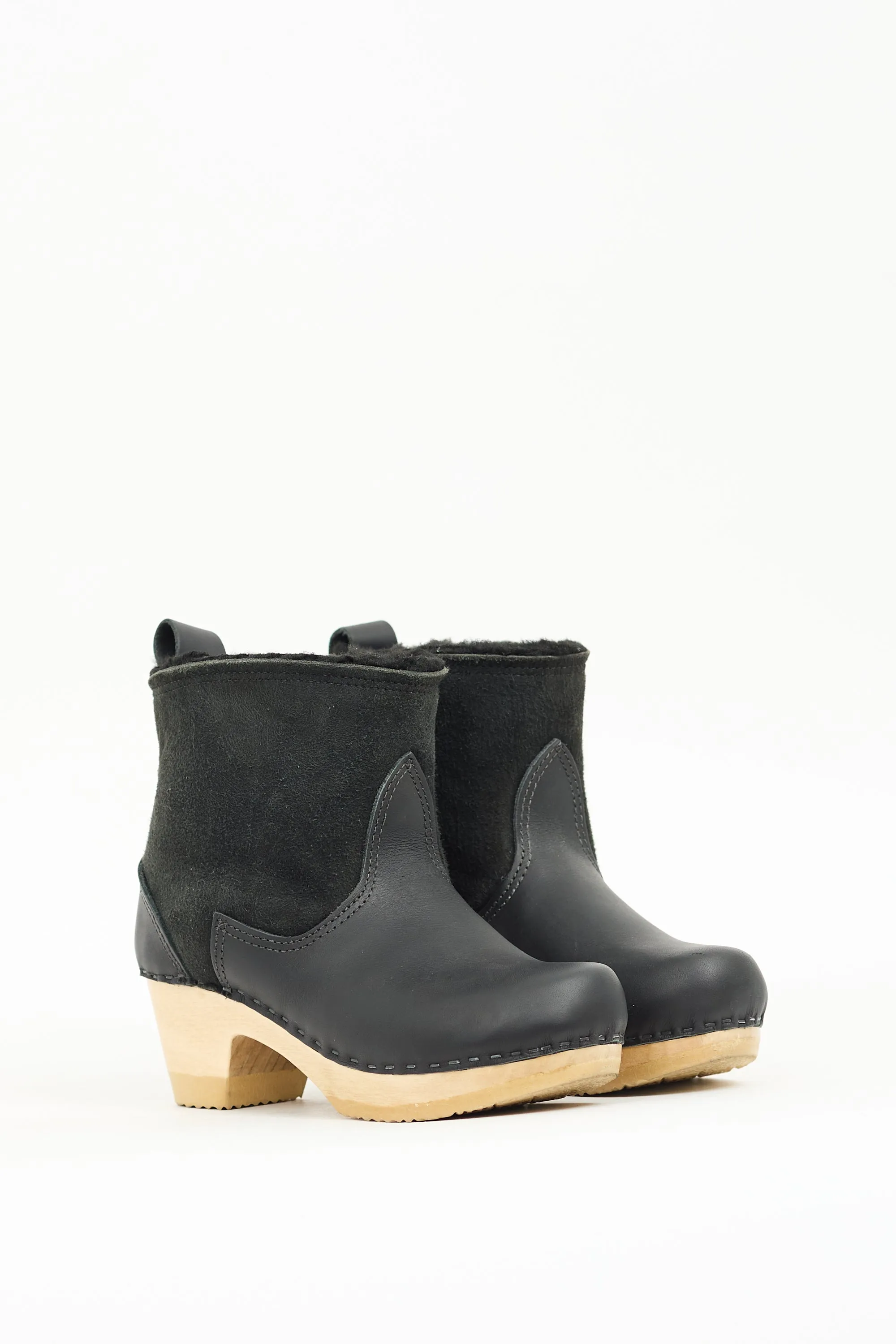 Black Leather Pull On Clog Boot