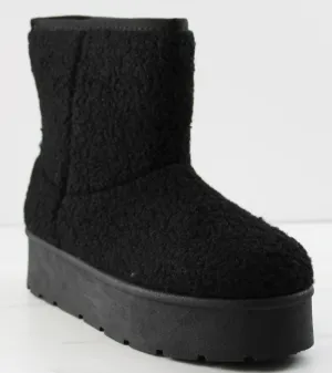 Frosty 70 Women's Platform Teddy Faux  Fur Boots