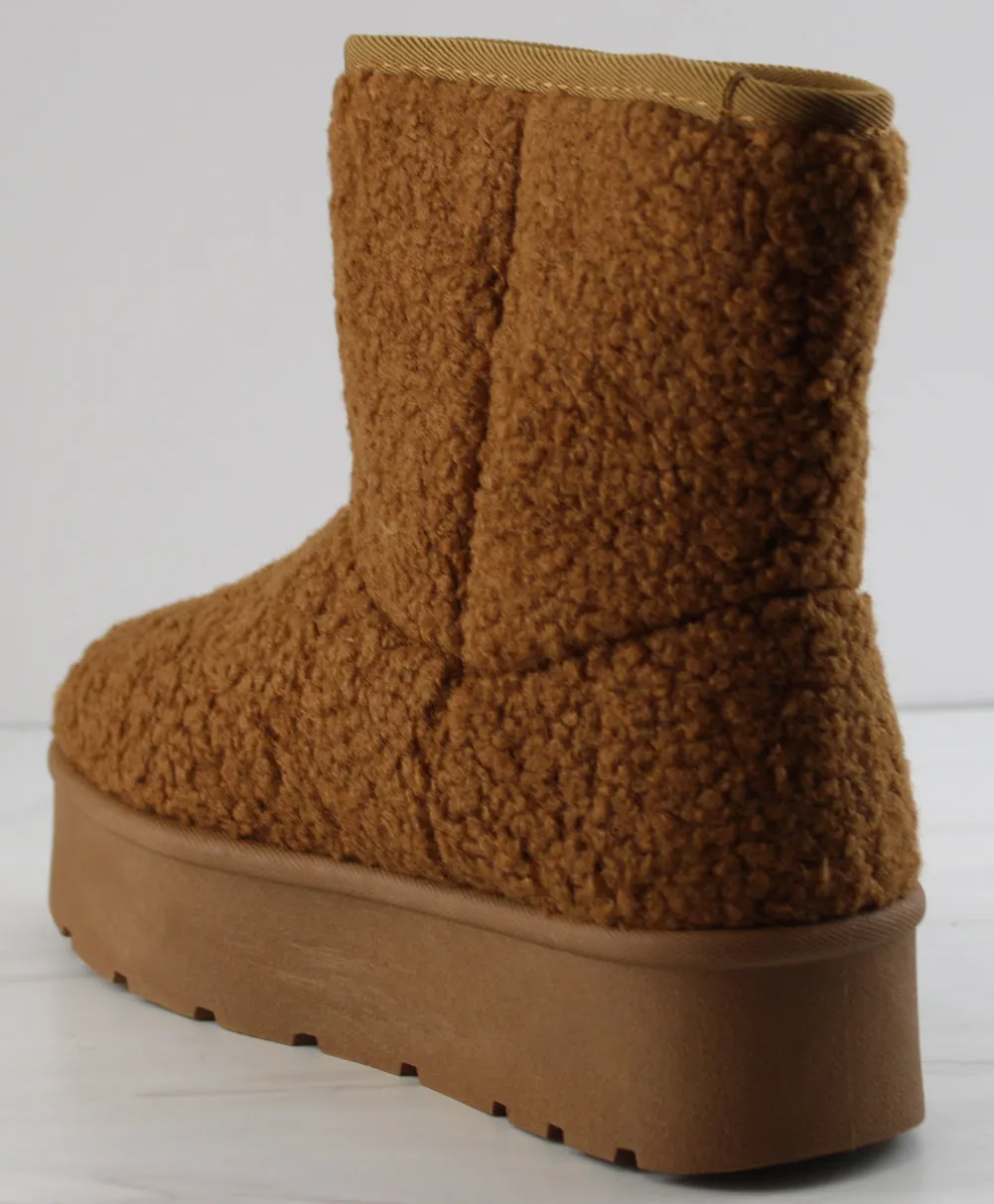 Frosty 70 Women's Platform Teddy Faux  Fur Boots