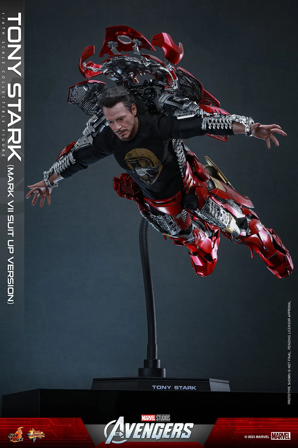 Hot Toys Tony Stark (Mark VII Suit-Up Version) *Pre-order