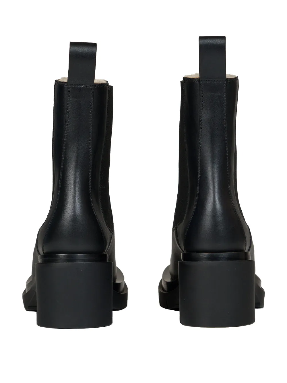 Lug boots