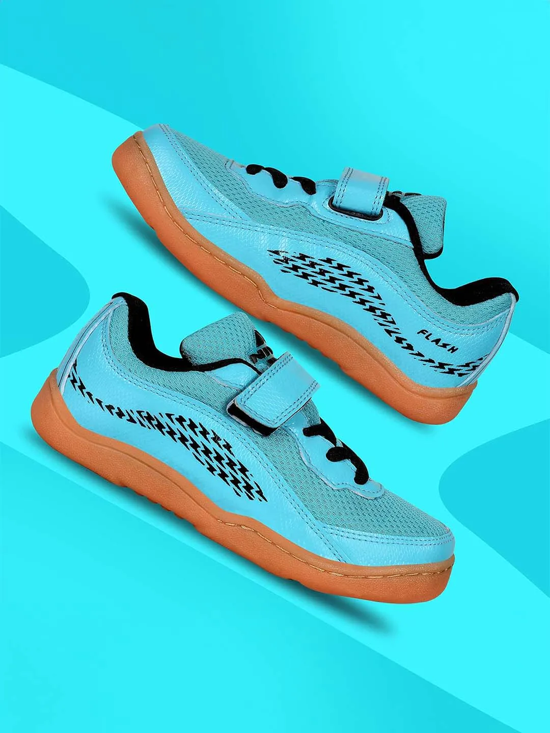 Nivia�Flash Badminton Shoes For Kids (Sky Blue/Black)