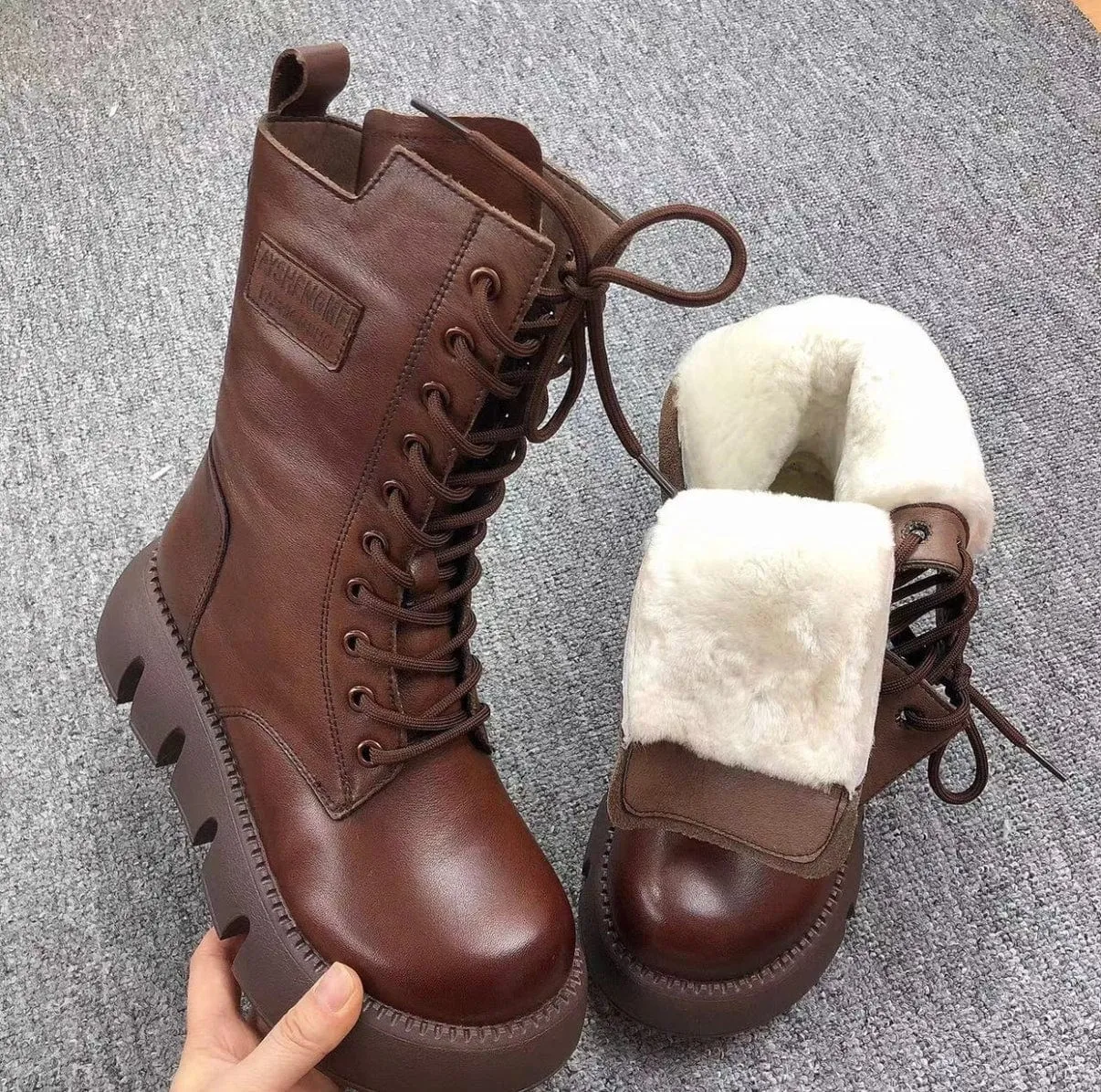 Orthopedic fleece boots with thick soles in vintage style