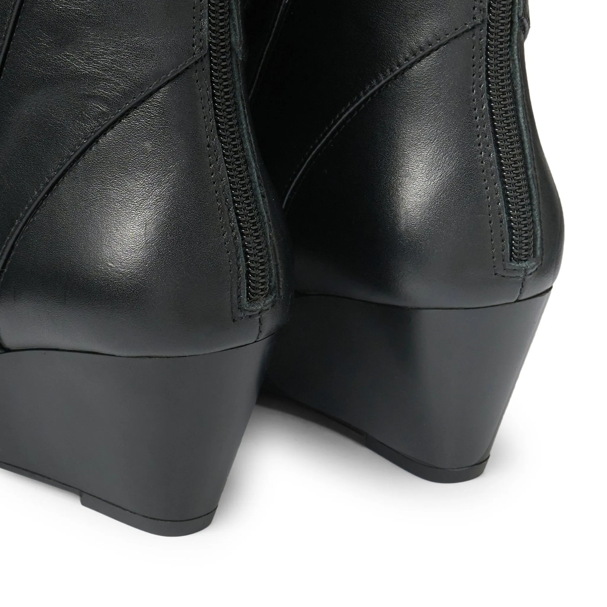 Pointy Line Spliced Thigh High Boots In Black