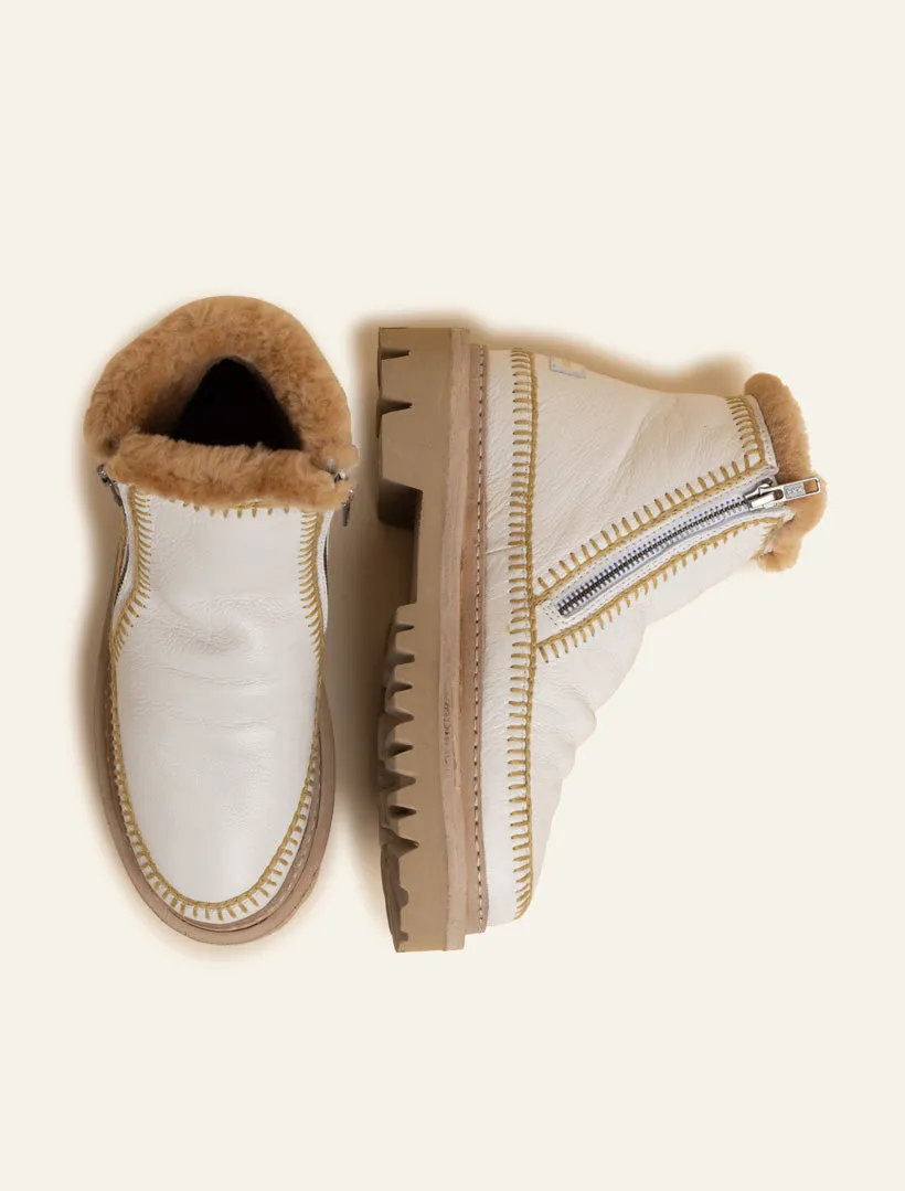 Setsu 3.0. Crochet Ankle Boot Milk Leather Latte