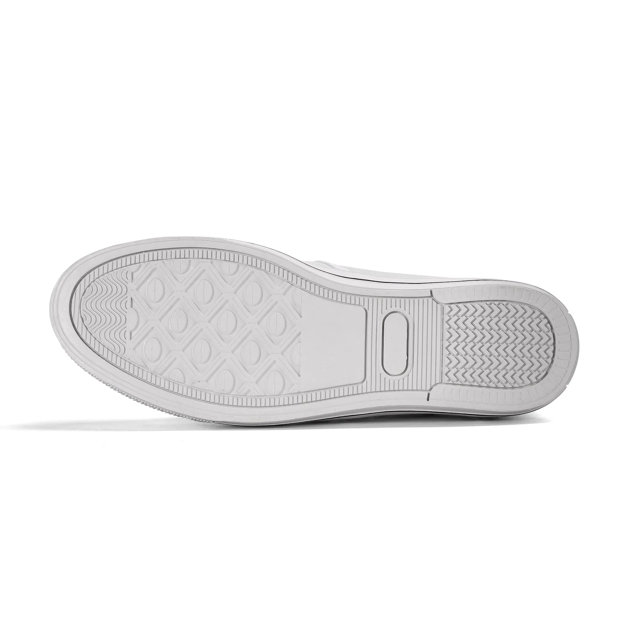 Skys Whisper: Tiny White Daisies on a Serene Blue Womens Canvas Slip On Shoes US5-US12