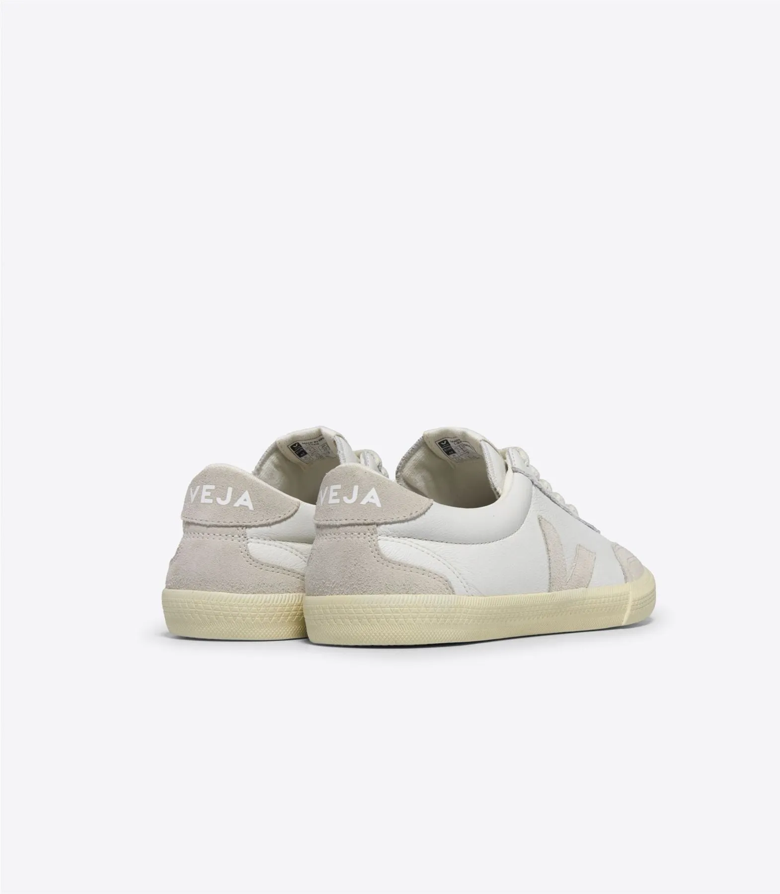 Veja Volley Leather Women's White / Natural Trainers